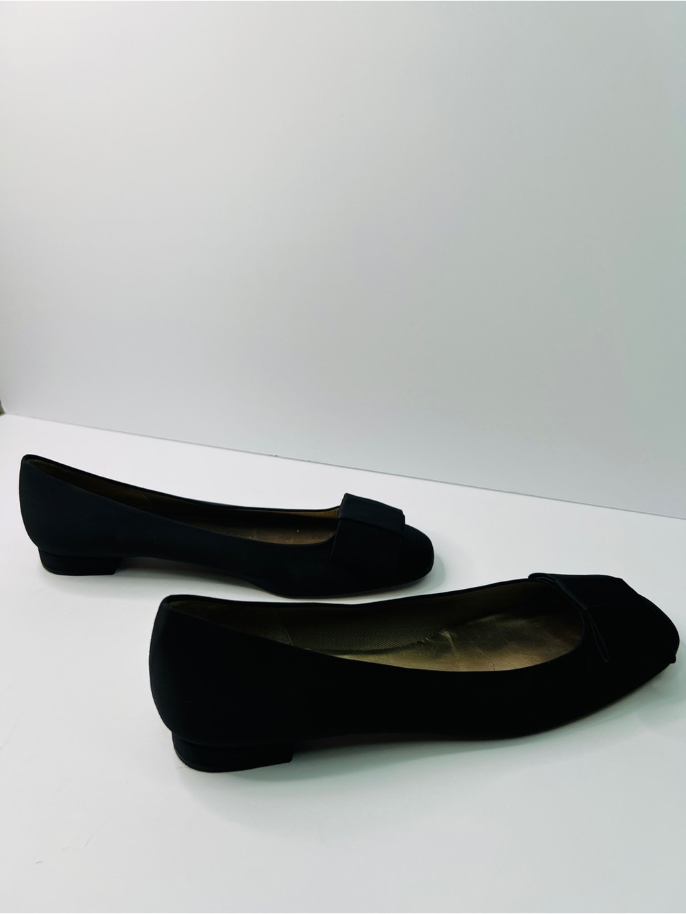French Sole FS/NY Size 11 B Black Suede Feel 1/2” Heel Slip On Shoe - Picture 7 of 8